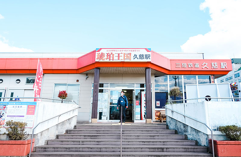 รถไฟซันริคุ (Sanriku Railway) ทริปตามล่าใบไม้แดงที่โทโฮคุ (Tohoku) 