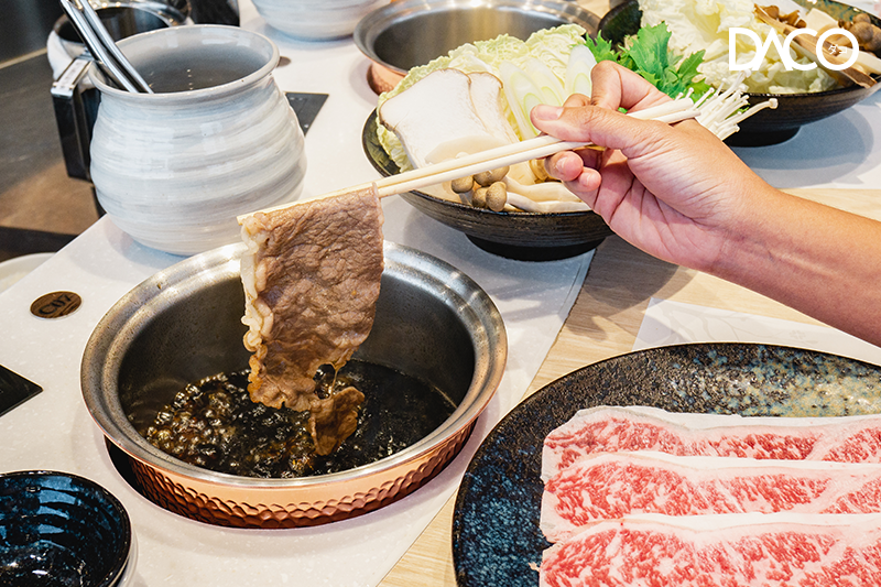 ซาคาเอะ SAKAE The Signature Taste of Shabu and Sukiyaki