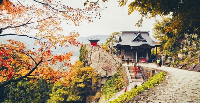 "วัดยามาเดระ" (Yamadera Temple) จังหวัดยามากาตะ (Yamagata)